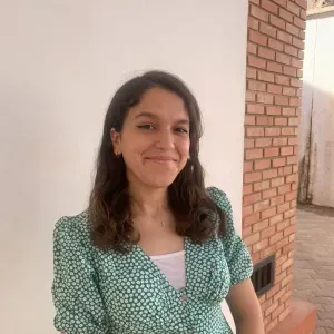 Baby sitter douce et attentive 