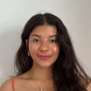 Femme de ménage, disponible immédiatement.