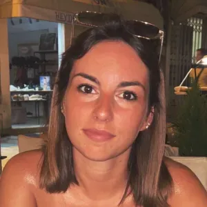 Femme de ménage discrète et respectueuse 