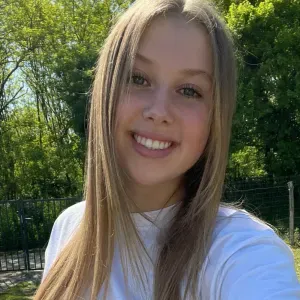 Baby-sitter étudiante à Périgueux 