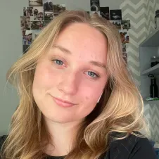 Baby sitter solaire et sociable