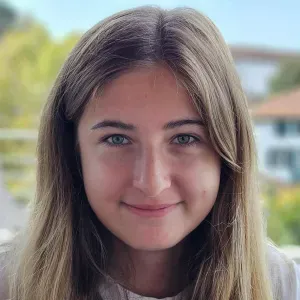 Baby-sitteuse à la Bastide-Clairence !