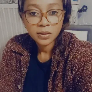 Baby sitter expérimentée à la rochette 