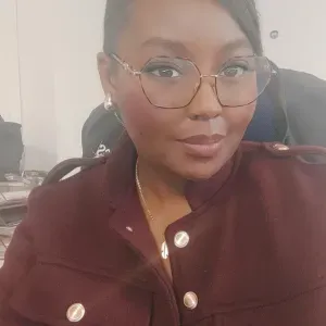 Baby-sitter disponible et agréable dans l'Essonne !