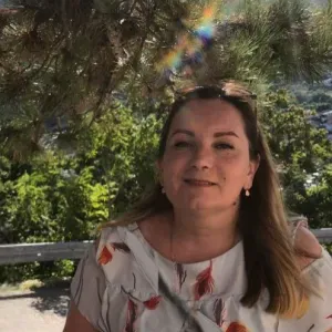 Чуйна, ввічлива, відповідальна доглядальниця шукаю роботу!