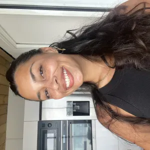 Babysitter expérimentée à la réunion 