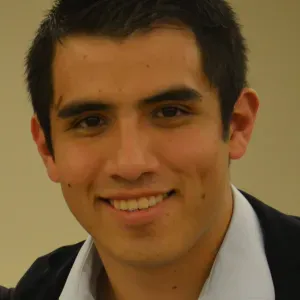 Tutor dal 2017 con esperienza ragazzi fino ai 19 anni.