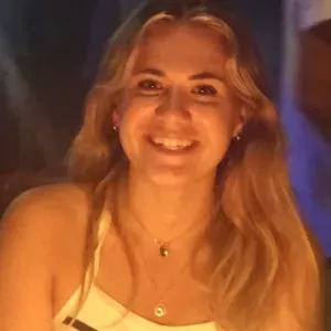 Jeune baby-sitter sur Saint-avé