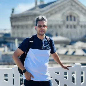 Responsible housekeeper in Paris