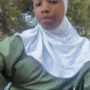 Baby-sitter experimentée à Marseille.