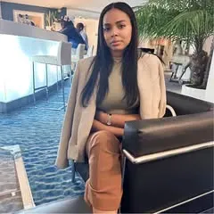 Estou à procura de uma empregada de limpeza perto de mim