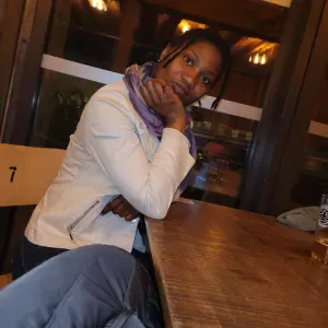 Femme de ménage responsable et bienveillante à Nantes 