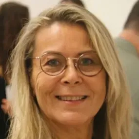 Auxiliaire parentale à domicile expérimentée 