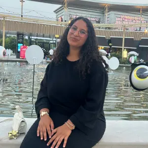 Baby-sitter avec expérience sur de Tours est es alentours 