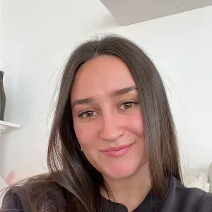 Je cherche une femme de menage