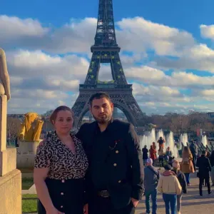 Je cherche un(e) dame de companie