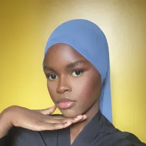 Baby-sitter à vos besoin n'hésitez pas.