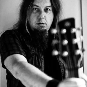 CLASES DE GUITARRA EN MASQUEFA - BLUES-ROCK-METAL!