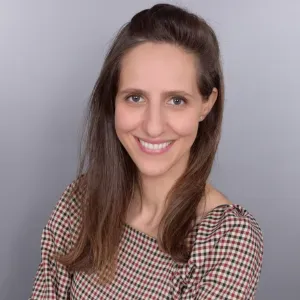 Recherche une babystter à Garches