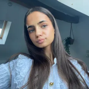 Baby sitter disponible à Blois !