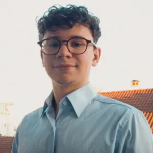 Étudiant en école d'ingénieur à l'ECE donne cours math Paris