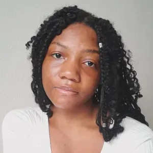 Canguro/Niñera en Murcia con experiencia