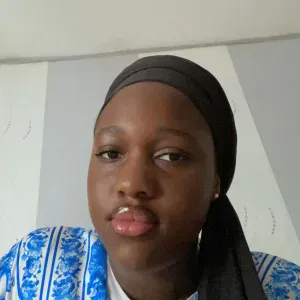 Baby sister qui recherche un emploi je suis  à Paris 15eme