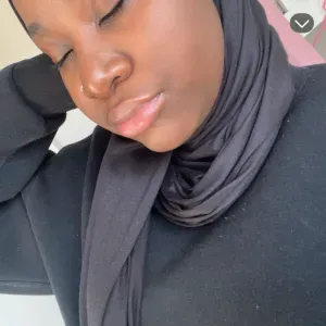 Femme de ménage près de Paris . 