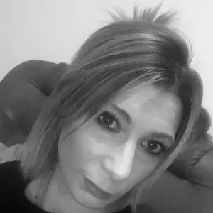 Ménage , services, gardiennage d'animaux aide à la personne 