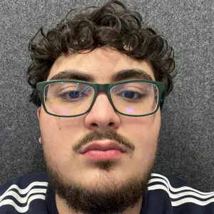 Baby-sitter sérieux avec expérience en crèche à Luxembourg