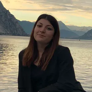 Addetta alle pulizie precisa ed esperta a Monza e Brianza