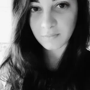 Cerco lavoro come addetta alle pulizie.