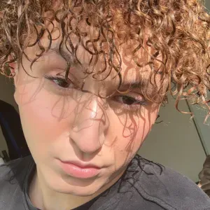 Étudiant, sérieux propose services de ménage sur Paris