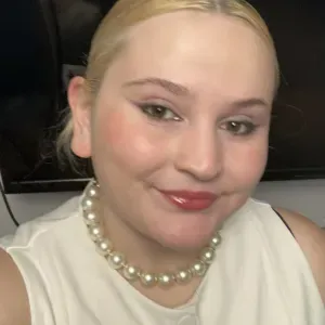 Baby-sitter étudiante Le Puy-en-Velay