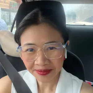 Babysitter looking for a job, 3 years experienced