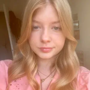 Baby-sitter à hyeres pour vos enfants et/ou animaux 