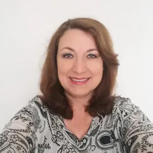 Cuidadora de Idosos com Formação e Experiência