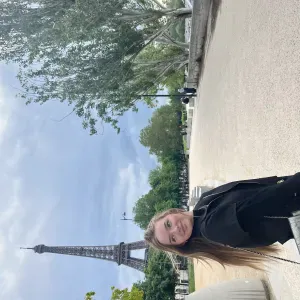 Baby-sitter expérimenté à Velaux