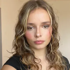 Baby sitter expérimentée à Auxerre 