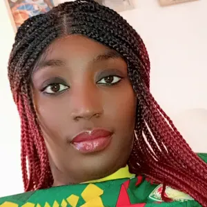 Femme de ménage ou nettoyage des bureaux 