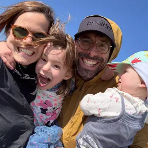 Recherche baby-sitter - garde d'enfants à Arbonne