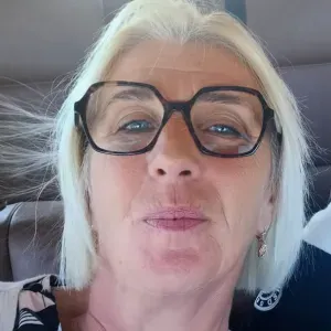 Baby-sitter expérimenté a st martin de crau 