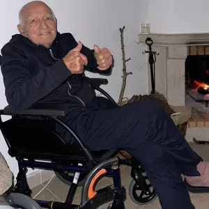 Procuro cuidador idoso