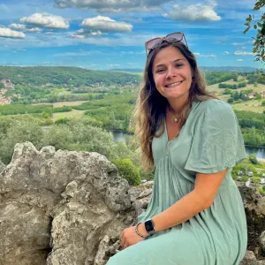 Aide ménagère étudiante à Charleroi disponible