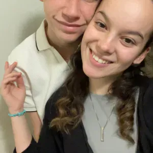 Baby-sitter sans formation en recherche d'emploi