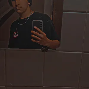 Baby-sitter travaillant à Lourdes