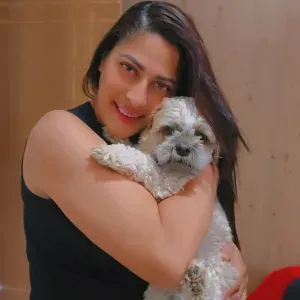 🐾 Cuidadora de Animais – Experiência e Amor pelos Pets