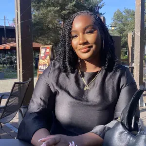 Baby-sitter expérimenté à Paris 