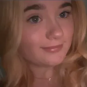 Étudiante qui cherche des enfants à garder à Auxerre