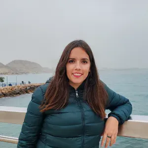 Cuidadora de animales sin límites de ubicación. 